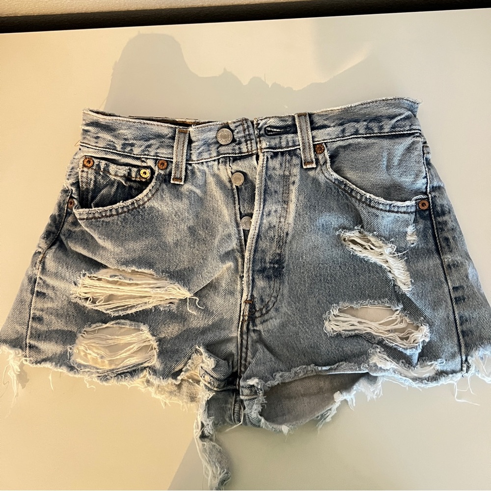 Vintage Levi’s. Size 24-25